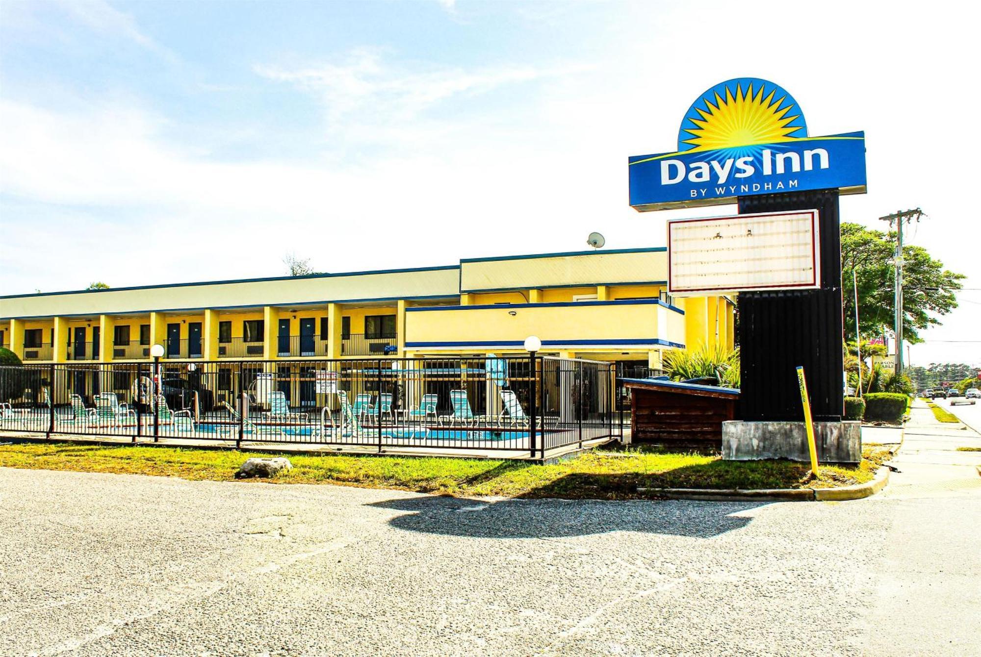 Days Inn By Wyndham Little River Exterior foto